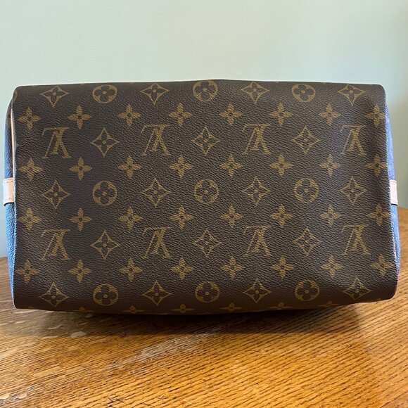 LOUIS VUITTON Speedy 30 Size - Excellent Used Condition - Picture 7 of 16